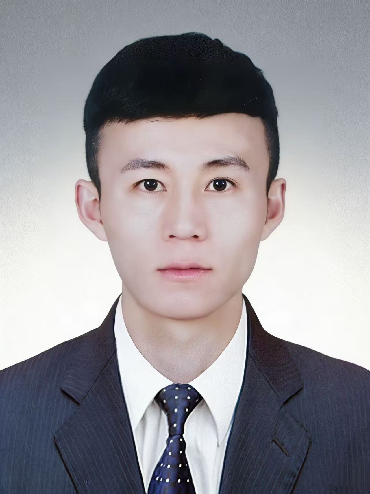 王治粟（教学秘书）