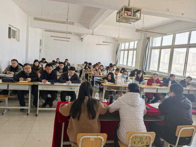 信息科学与工程学院召开春季学期第一次工作安排部署会议