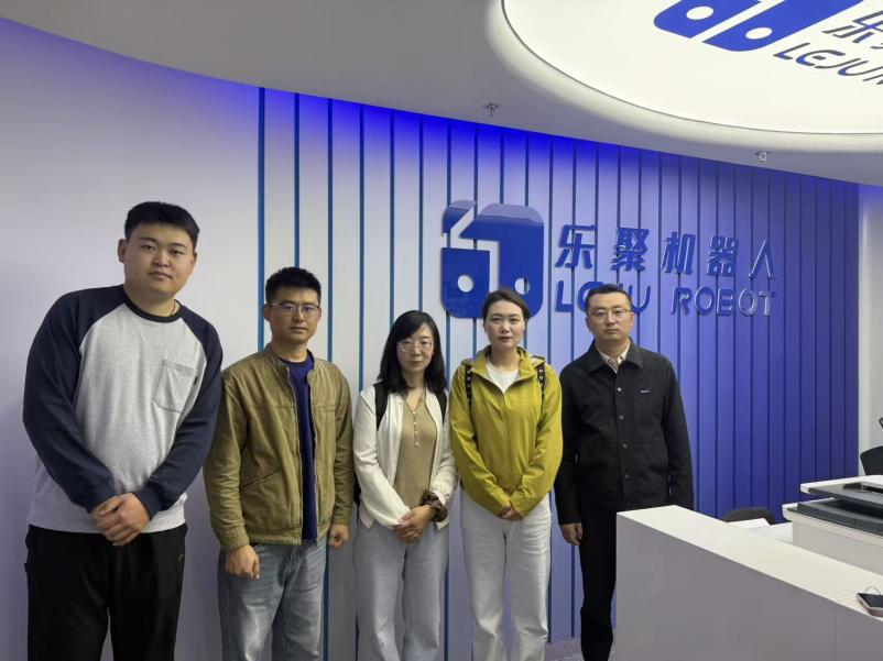 电气与智能控制工程学院机器人工程教研室开展机器人专项培训