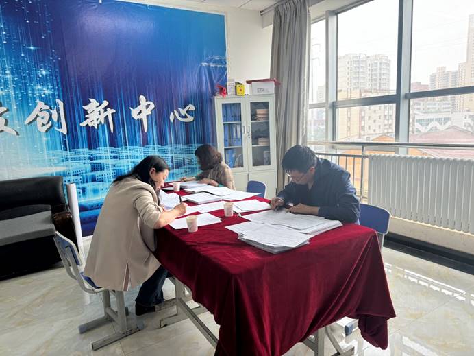 说明: C:\Users\Administrator\Desktop\中期检查新闻-\2df7d55685a52ef2e9c96cf226700284.jpg